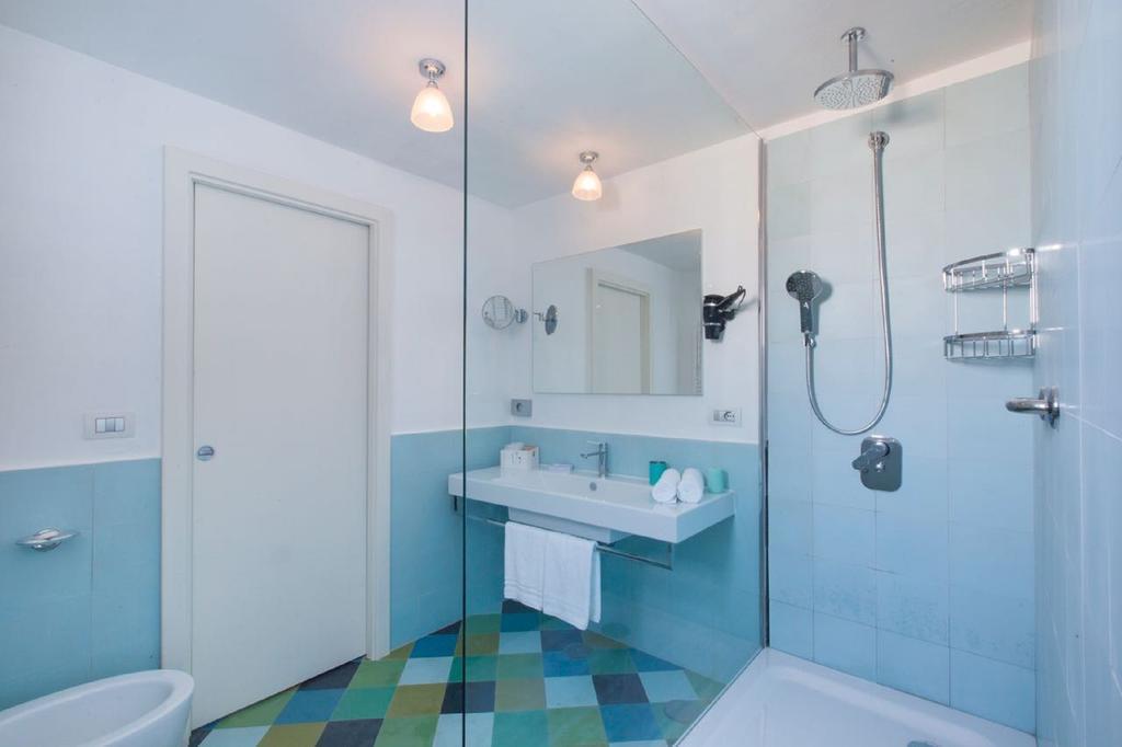 Estate4Home - La Grotta Azzurra Sorrento Luaran gambar